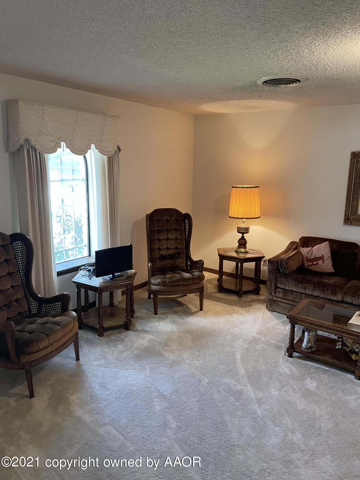 3 Sandstone Drive Borger, TX 79007 - Photo 8 of 74 050107AC-8DD9-46FE-A033-BE8D661332D3