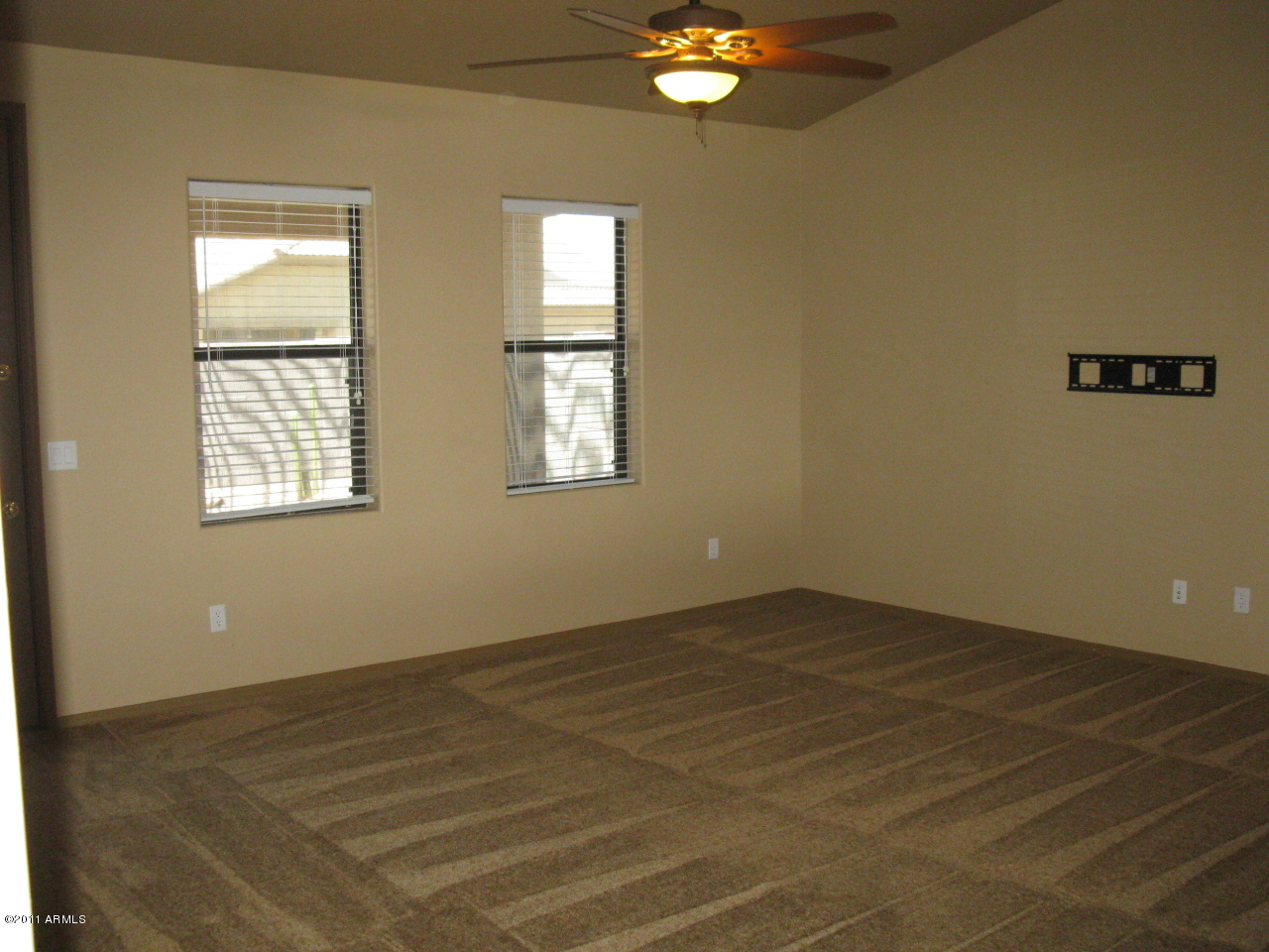 976 South Del Rio Court Apache Junction, AZ 85119 - Photo 4 of 27 Family Room