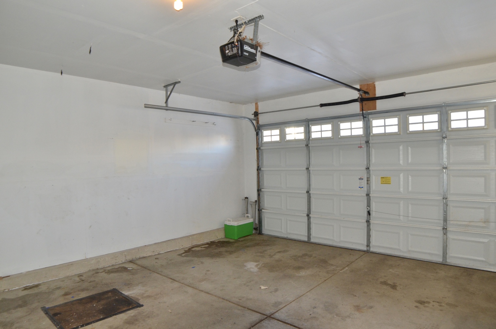 423 Azalea Street Elgin, IL 60124 - Photo 21 of 21 a view of a garage
