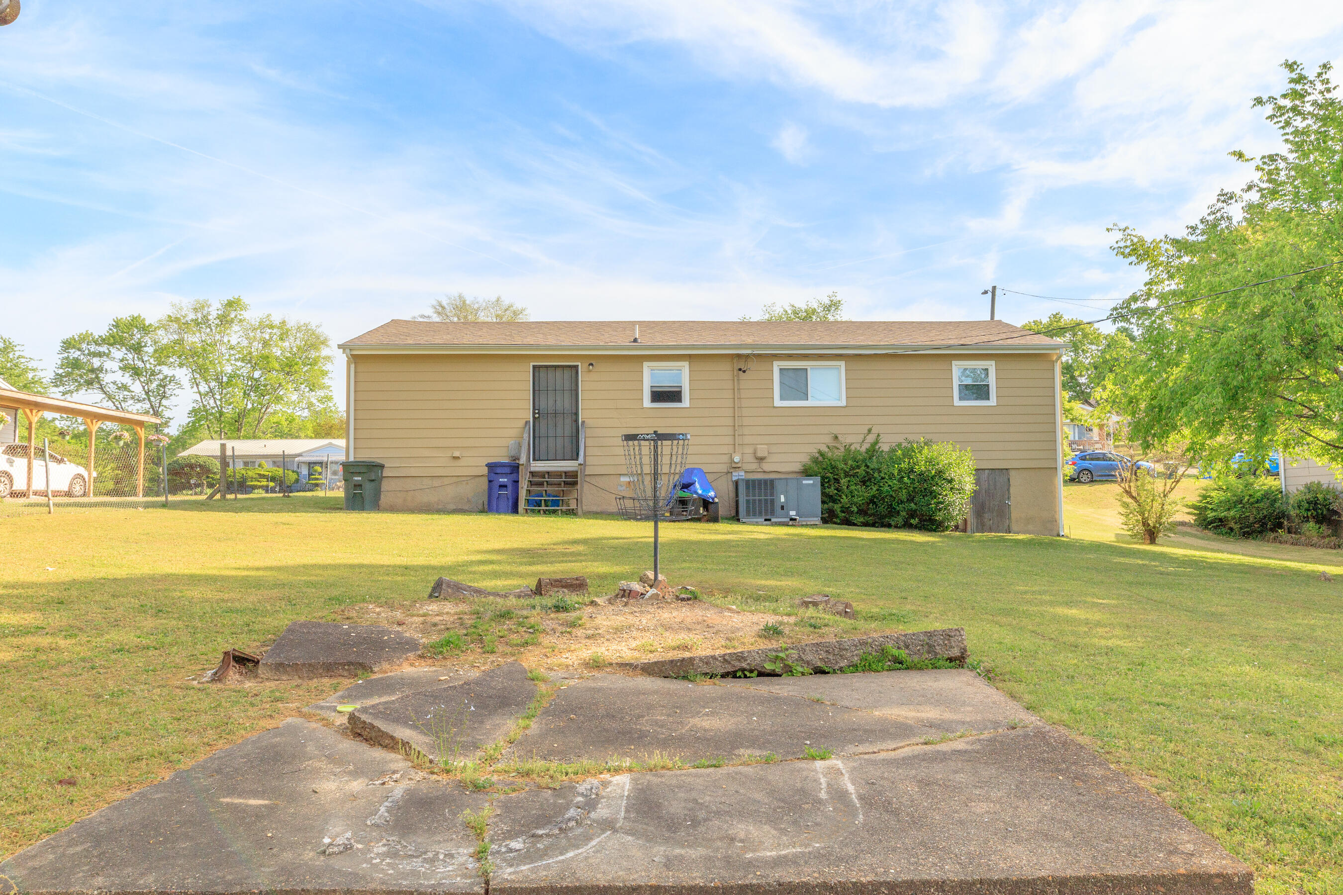 5504 Kenyon Road Chattanooga, TN 37416 - Photo 8 of 11 5504 Kenyon Exteriorr HD-7