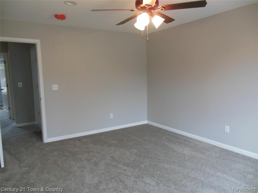 3298 Harrison Avenue Rochester Hills, MI 48307 - Photo 12 of 30