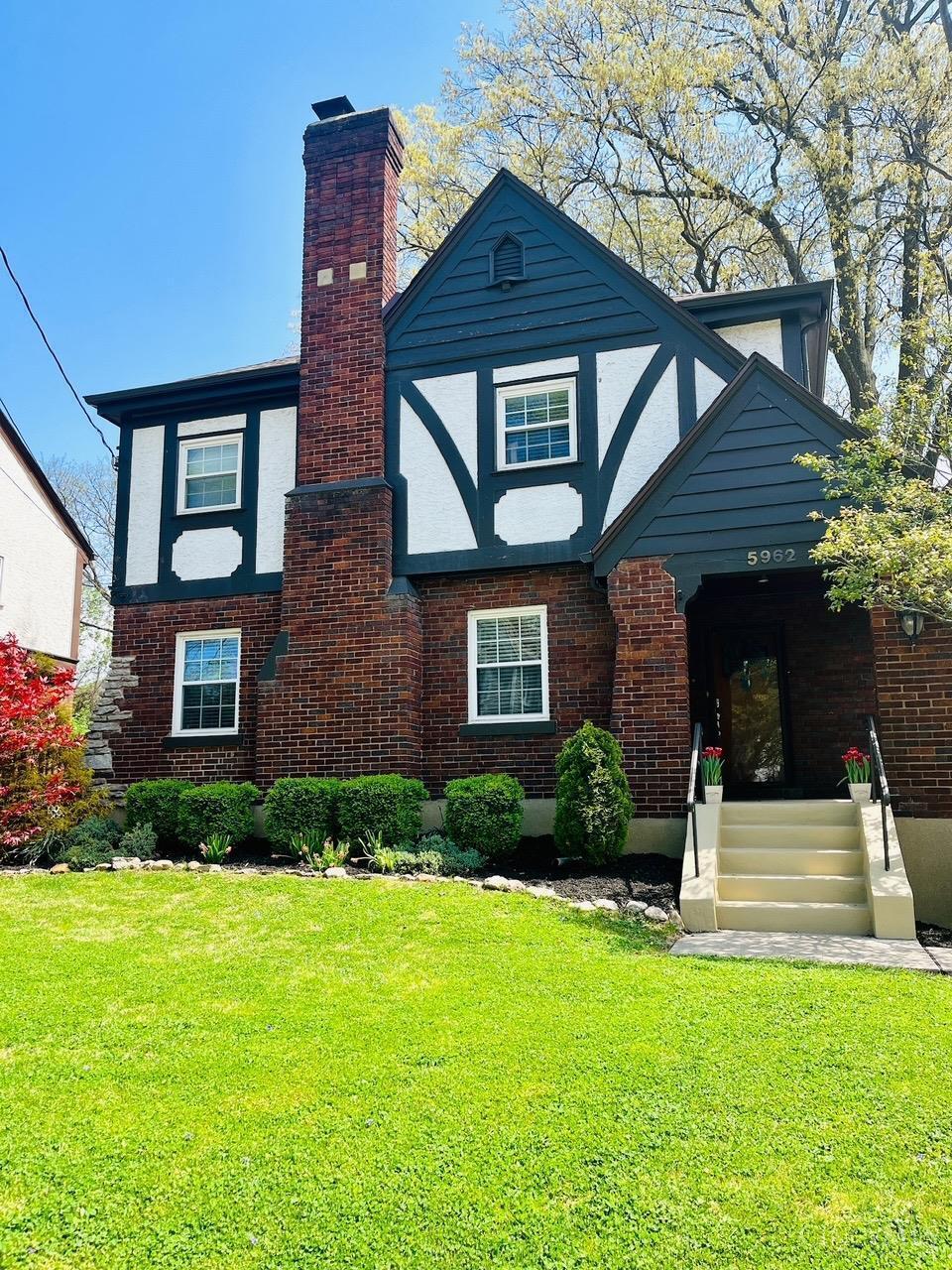 5962 Lester Road Cincinnati, OH 45213 - Photo 1 of 24