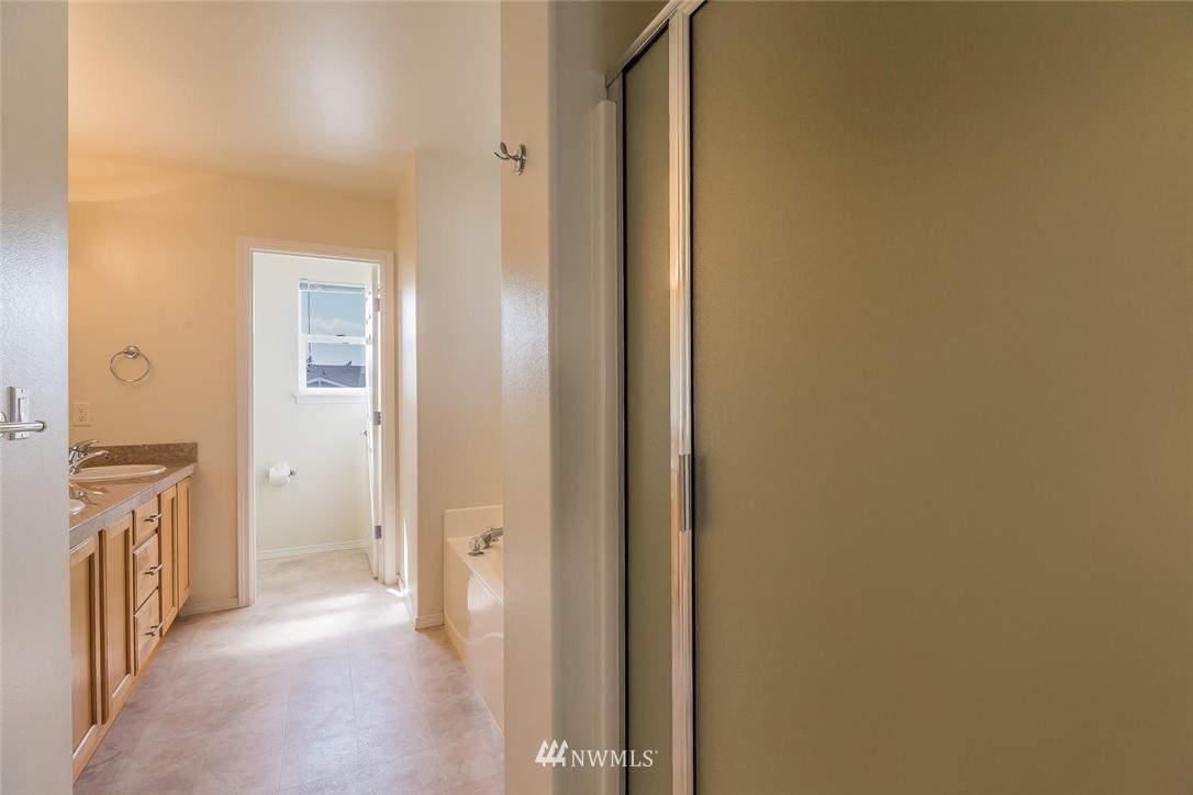 5123 Northeast 4th Court Renton, WA 98059 - Photo 14 of 25 Gallery Image 14