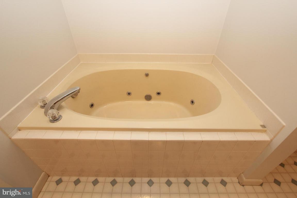 244 Zartman Mill Road Lititz, PA 17543 - Photo 11 of 22