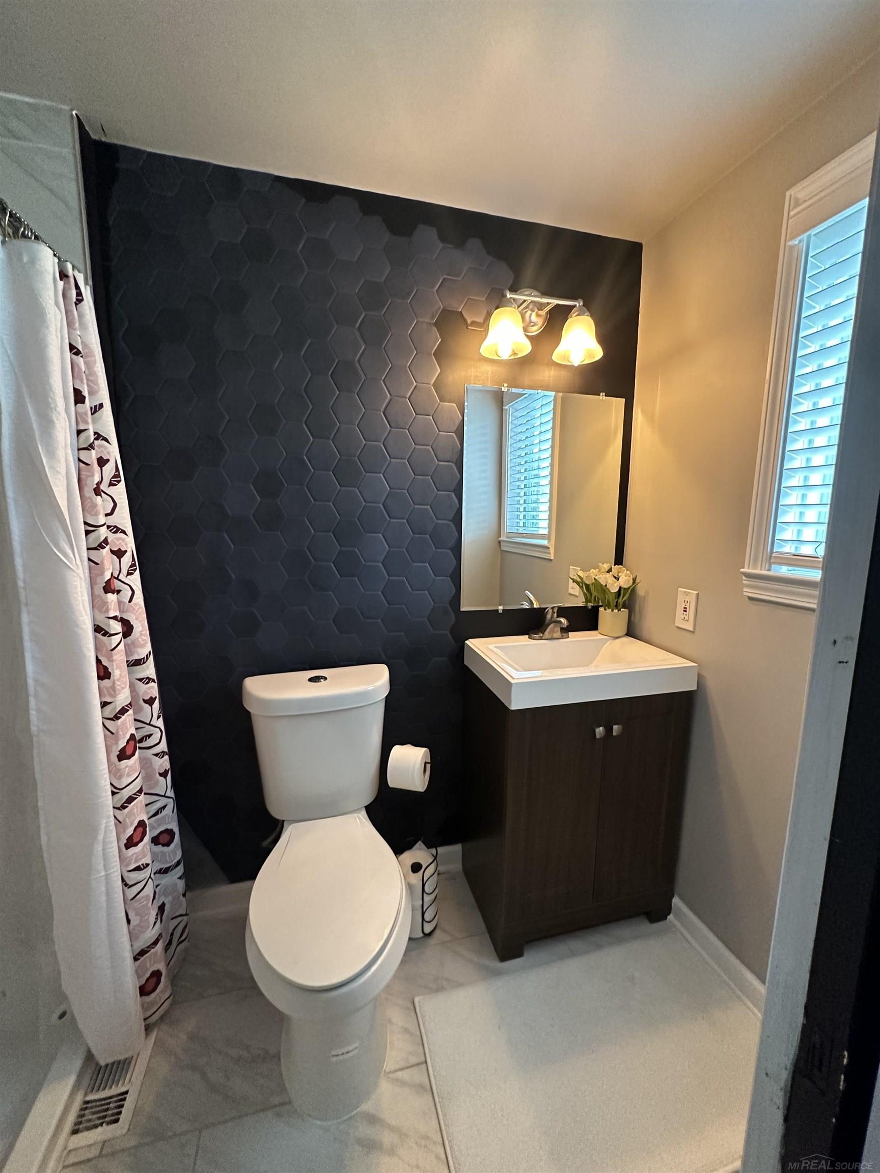 580 Longford Drive Rochester Hills, MI 48309 - Photo 14 of 31