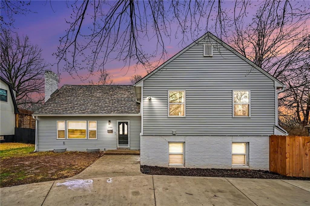 4209 Grandview Road Kansas City, MO 64137 - Photo 4 of 39