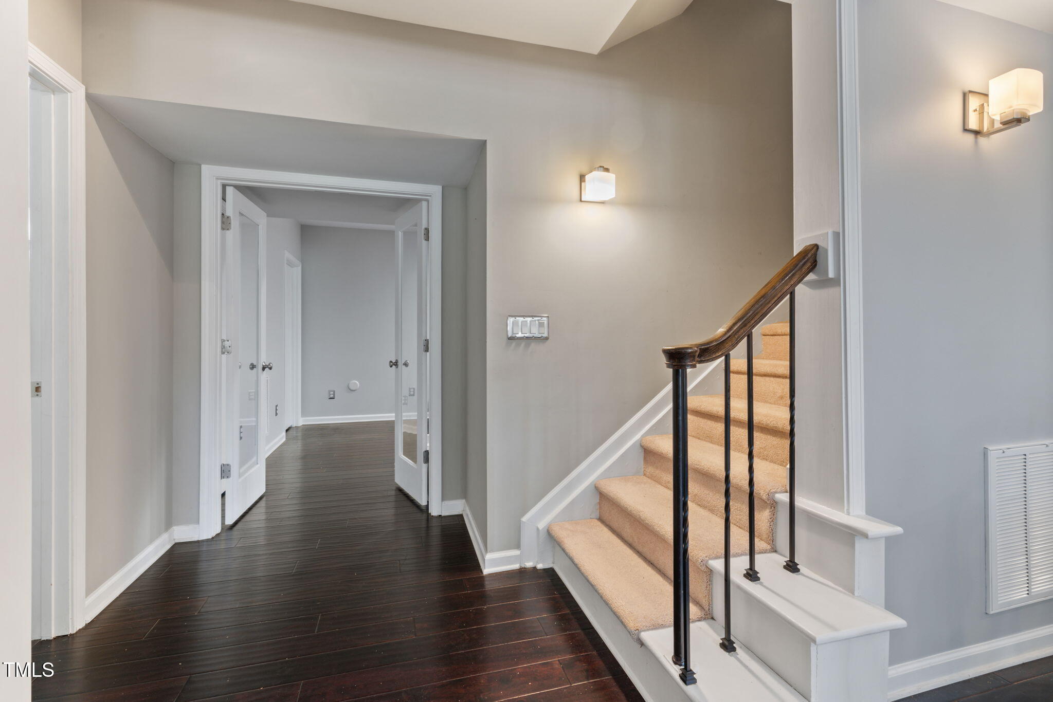 8106 Sommerwell Street Raleigh, NC 27613 - Photo 36 of 61 Basement landing
