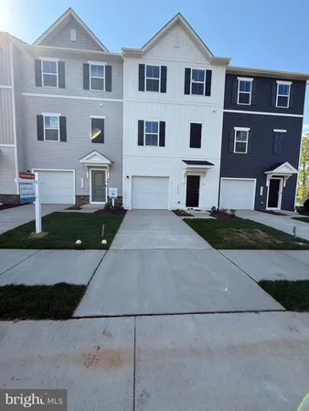 $2,350 | 36106 Wilderness Shores Way, Locust Grove, VA 22508