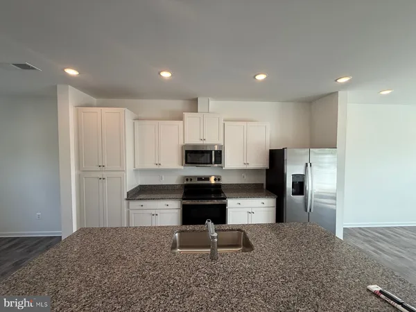 $2,350 | 36106 Wilderness Shores Way, Locust Grove, VA 22508