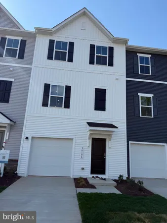 $2,350 | 36106 Wilderness Shores Way, Locust Grove, VA 22508