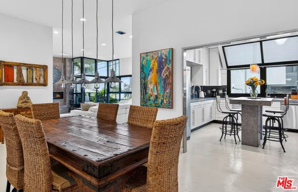 $12,999 | 11 Voyage Street, Marina del Rey, CA 90292