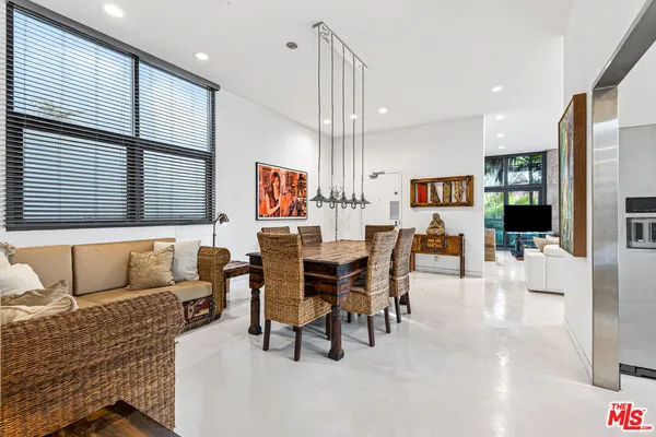 $12,999 | 11 Voyage Street, Marina del Rey, CA 90292