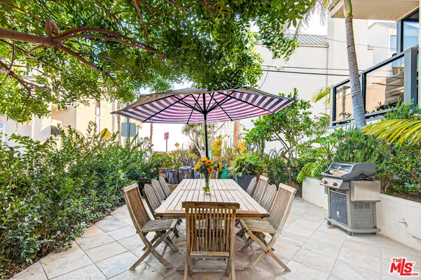 $12,999 | 11 Voyage Street, Marina del Rey, CA 90292
