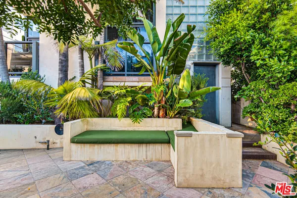 $12,999 | 11 Voyage Street, Marina del Rey, CA 90292
