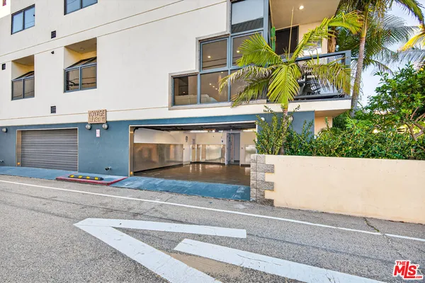 $12,999 | 11 Voyage Street, Marina del Rey, CA 90292
