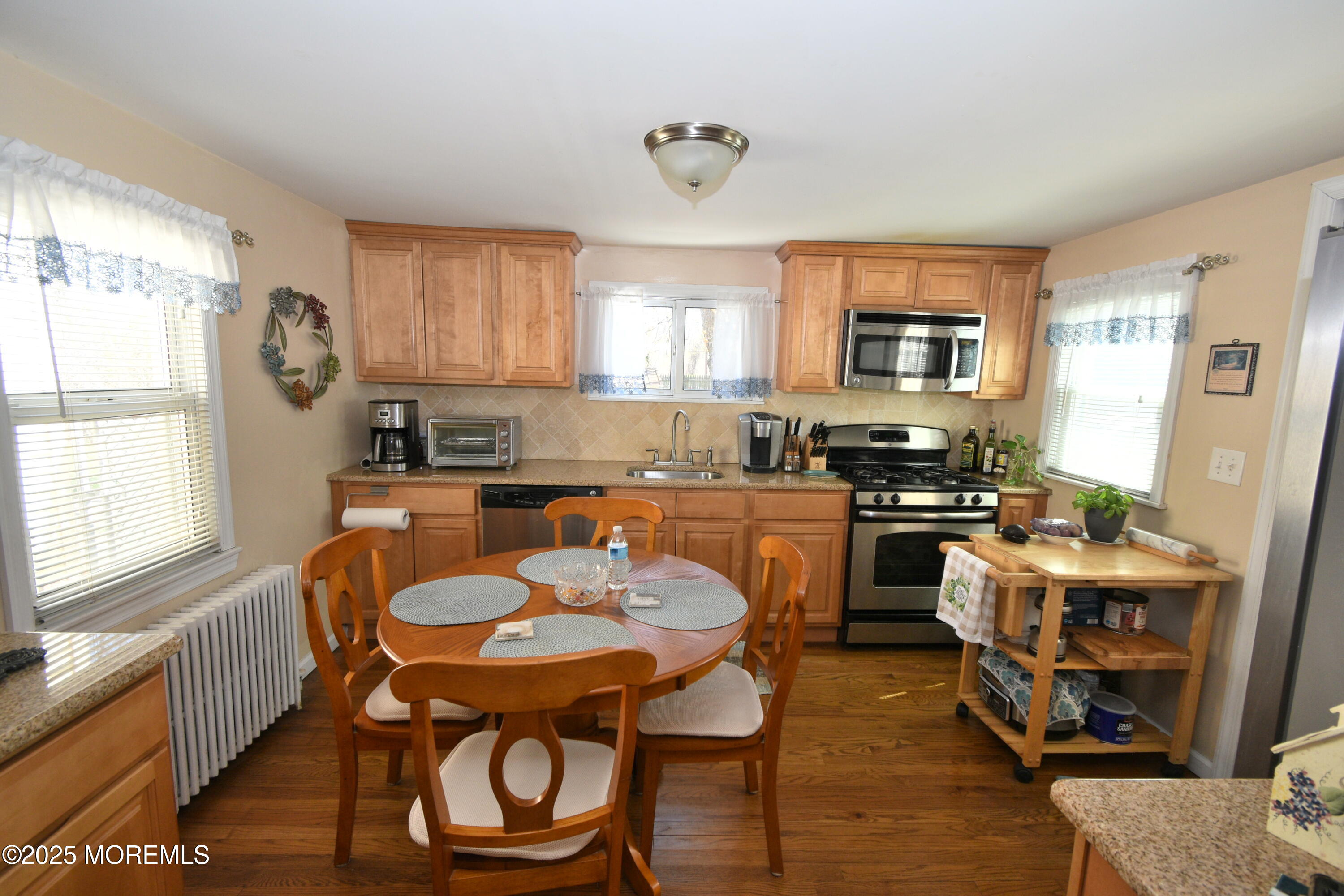 41 Fulton Street Keyport, NJ 07735 - Photo 2 of 18 DSC_5761