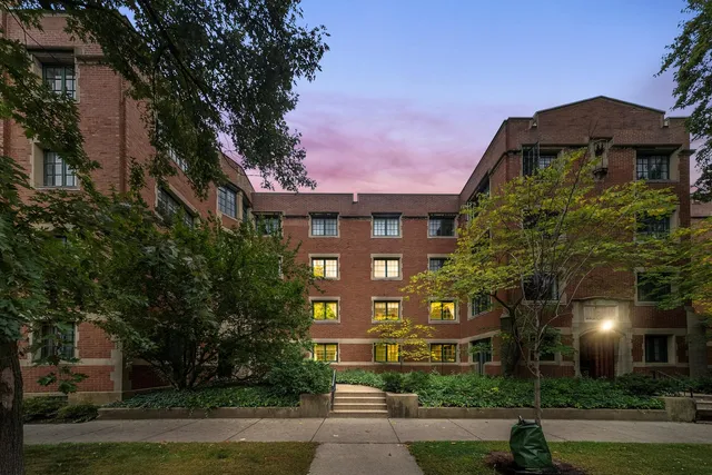 $199,000 | 1157 East 56th Street, Unit 3, Chicago, IL 60637