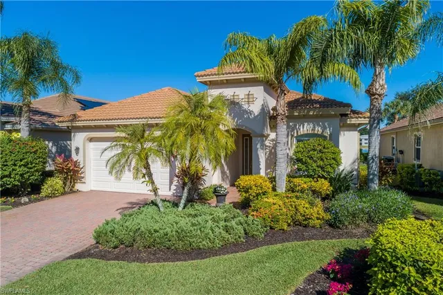 $1,060,000 | 10228 Gator Bay Court, Naples, FL 34120