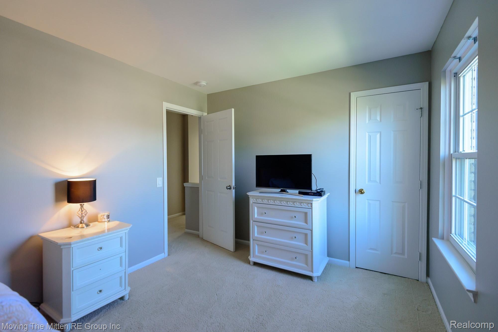 45755 Hanford Road Canton, MI 48187 - Photo 41 of 63 37.jpg