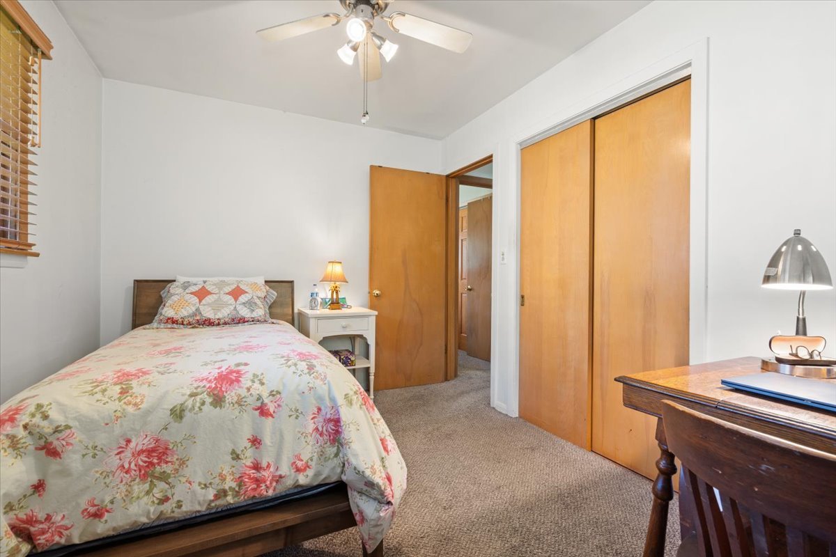 147 South Rohlwing Road Palatine, IL 60074 - Photo 21 of 46 Gallery Image 21