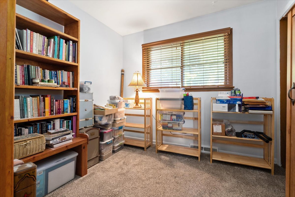 147 South Rohlwing Road Palatine, IL 60074 - Photo 22 of 46 Gallery Image 22