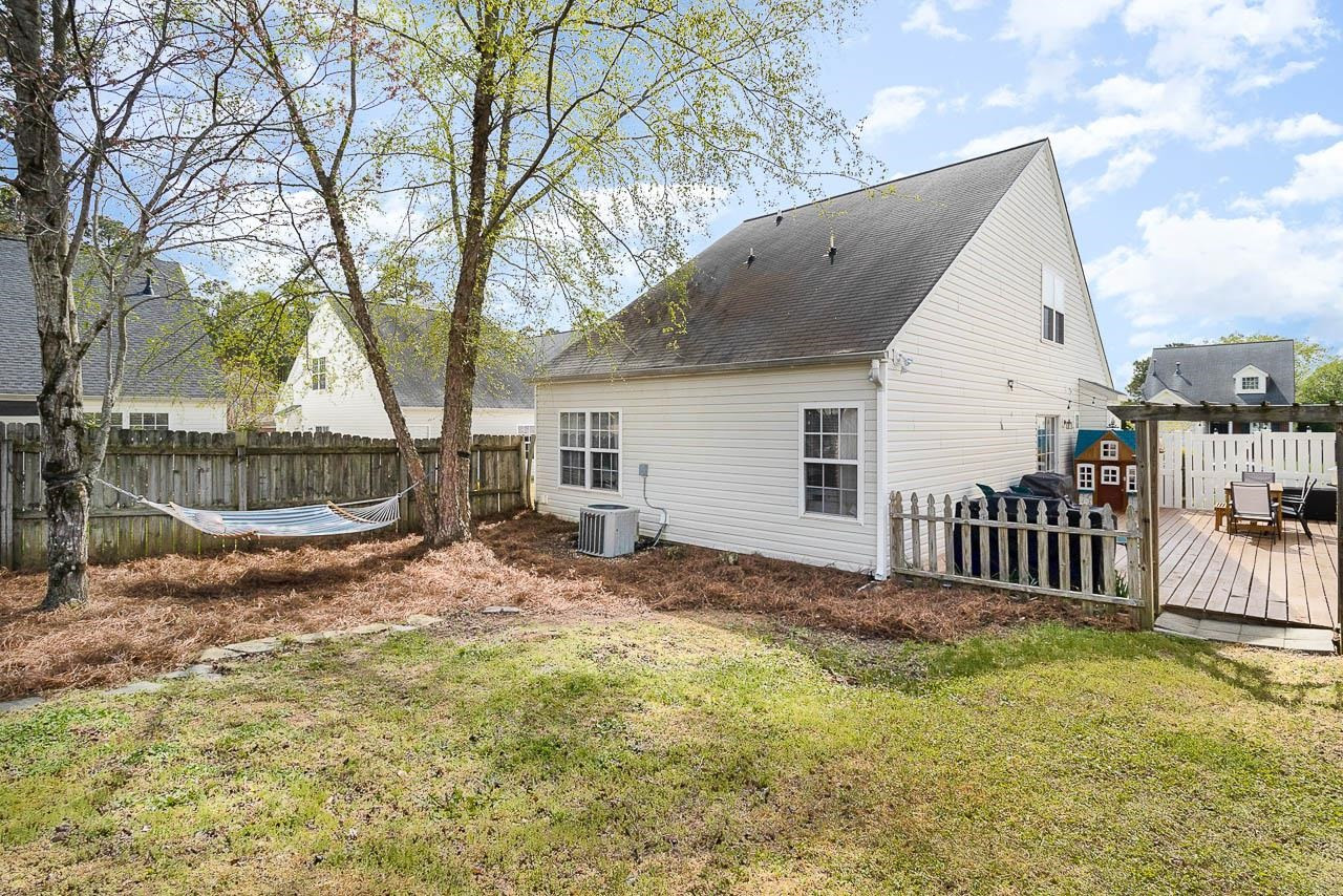 11012 Peacock Moss Street Raleigh, NC 27613 - Photo 5 of 22 Exterior Back