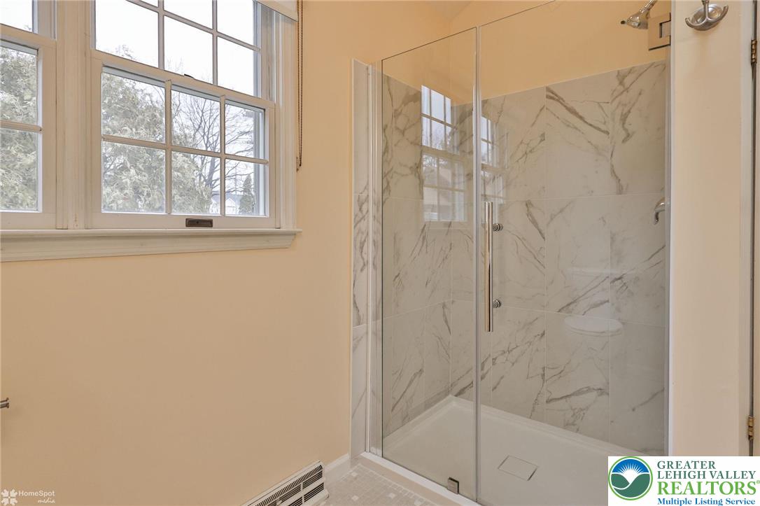 4059 Wedgewood Road Allentown, PA 18104 - Photo 31 of 50 New glass shower enclosure