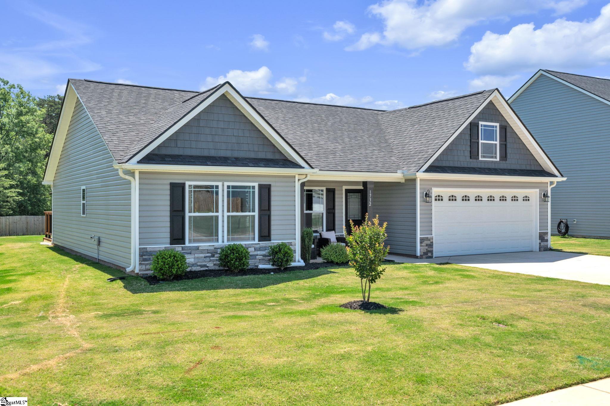 1732 Roxanne Sue Drive Lyman, SC 29365 - Photo 2 of 31