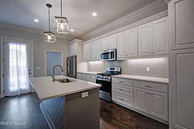 $318,000 | 141 Woodburn Way, Pearl, MS 39208