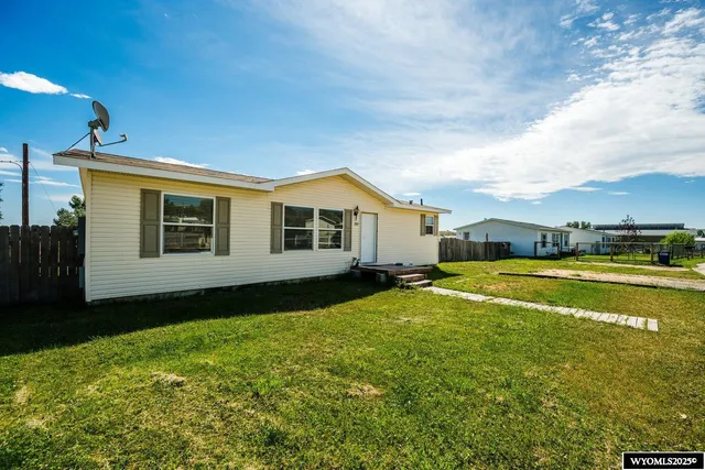 $240,000 | 201 Balsam Street, Buffalo, WY 82834