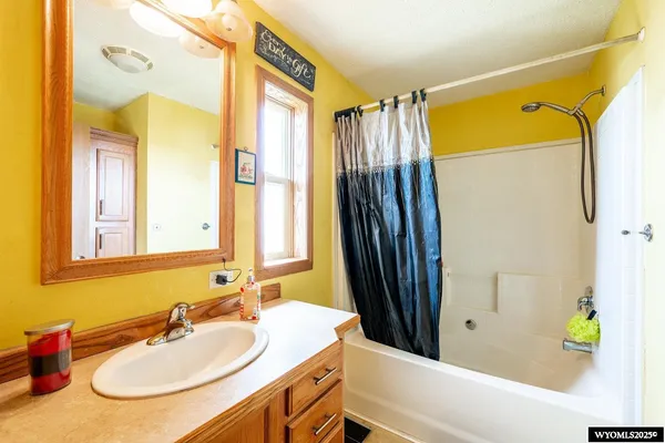 $240,000 | 201 Balsam Street, Buffalo, WY 82834