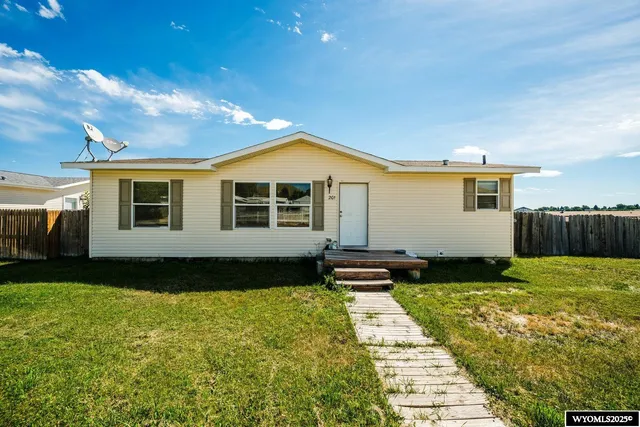 $240,000 | 201 Balsam Street, Buffalo, WY 82834