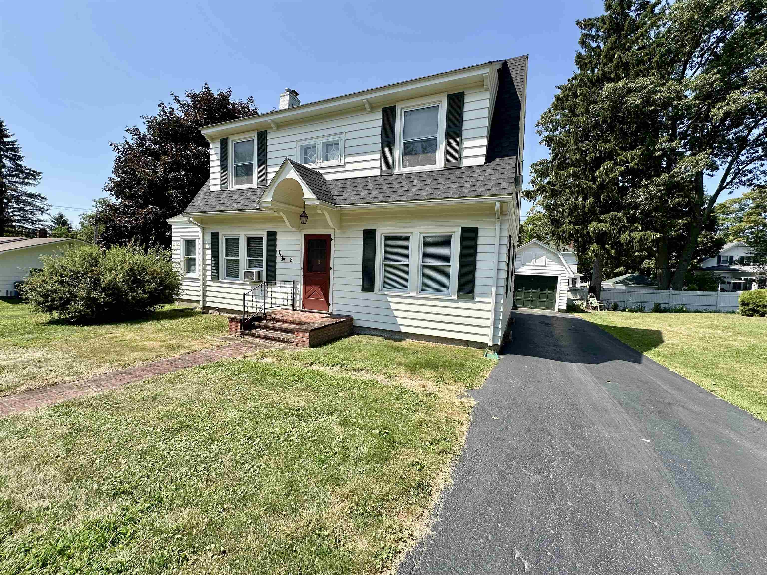 8 Berkley Terrace St. Albans, VT 05478 - Photo 2 of 56