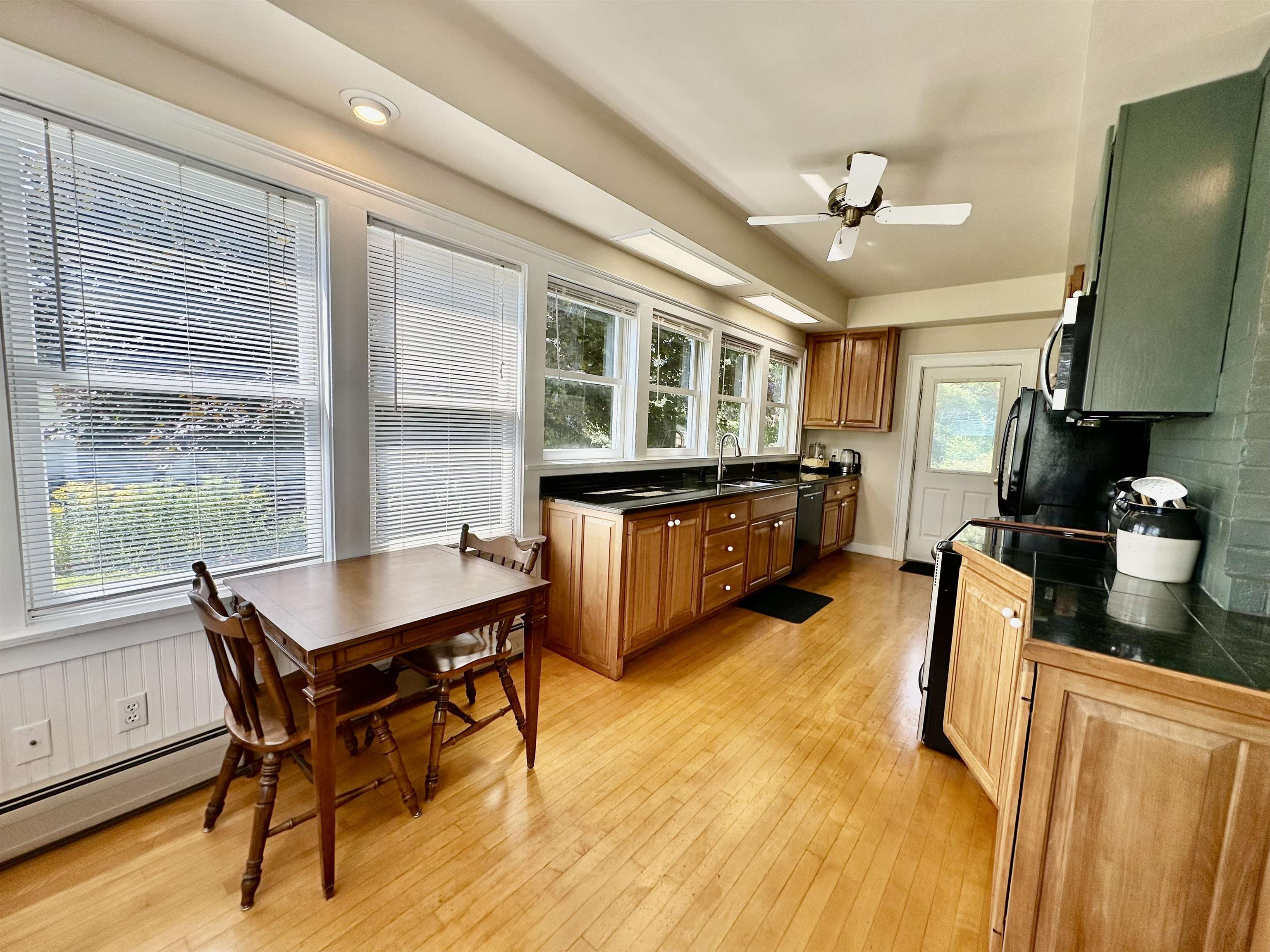 8 Berkley Terrace St. Albans, VT 05478 - Photo 22 of 56