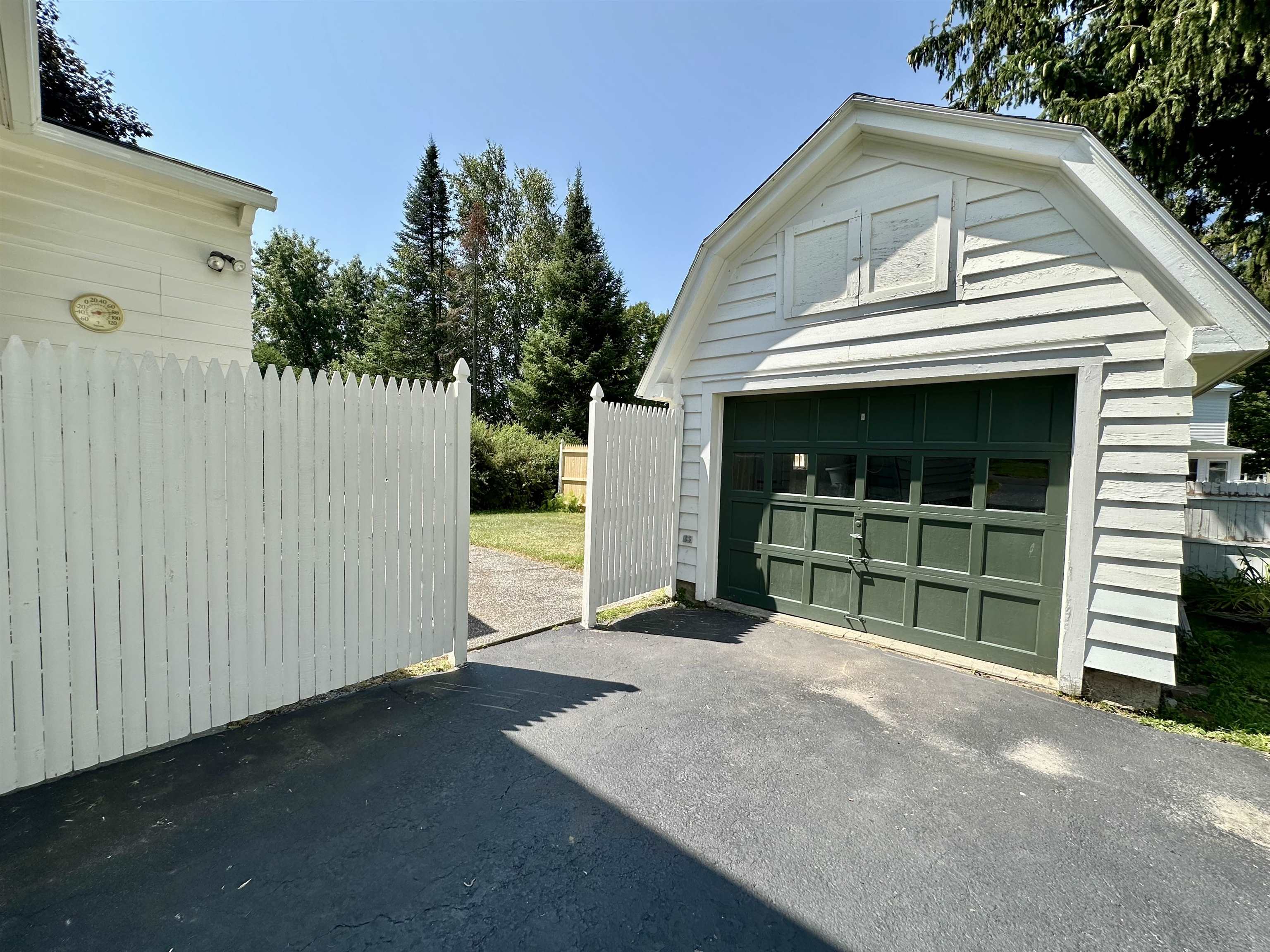 8 Berkley Terrace St. Albans, VT 05478 - Photo 7 of 56