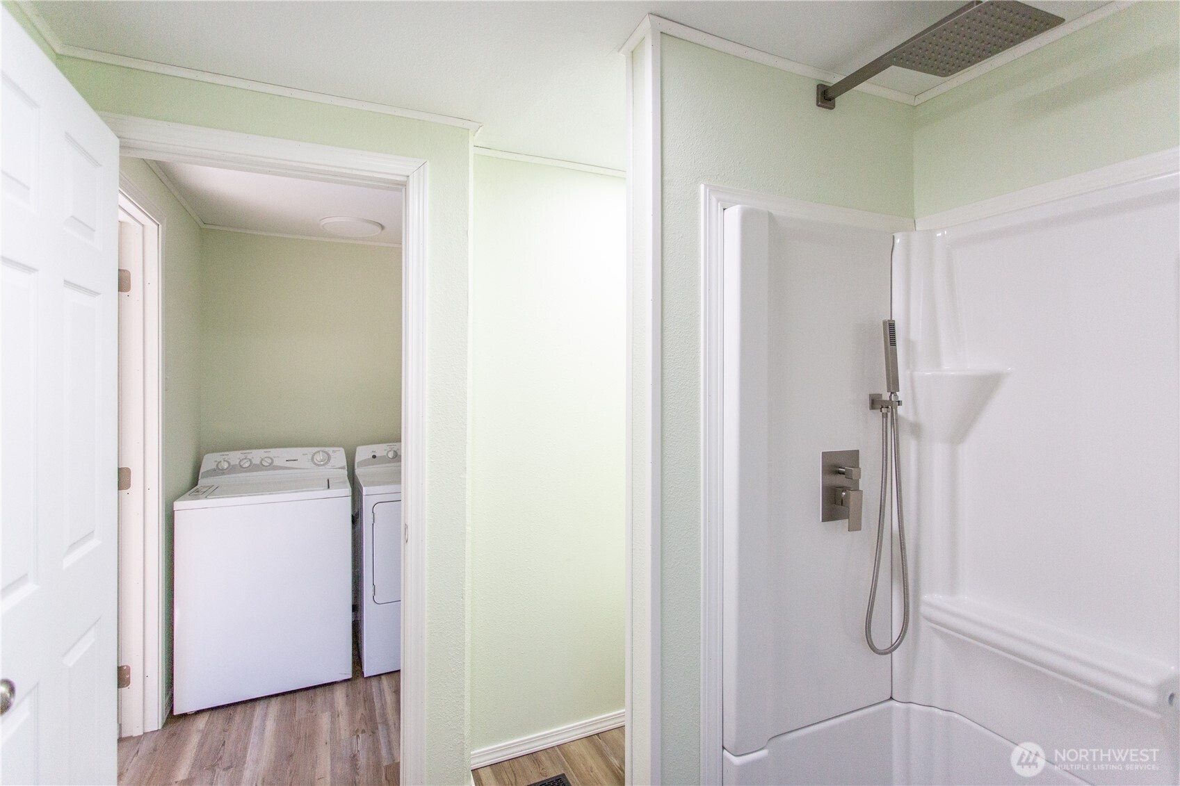 17340 Sargent Road Southwest, Unit 35 Rochester, WA 98579 - Photo 12 of 25 a bathroom with a shower
