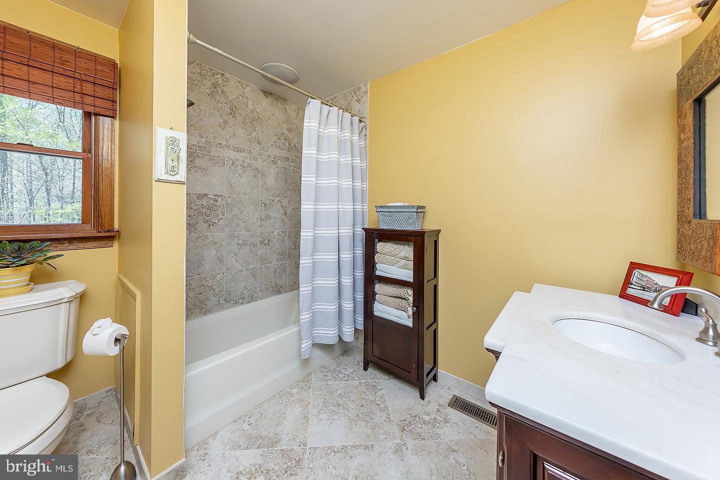 613 Maryland Road Glassboro, NJ 08028 - Photo 17 of 26 Main Bathroom, 2nd Floor