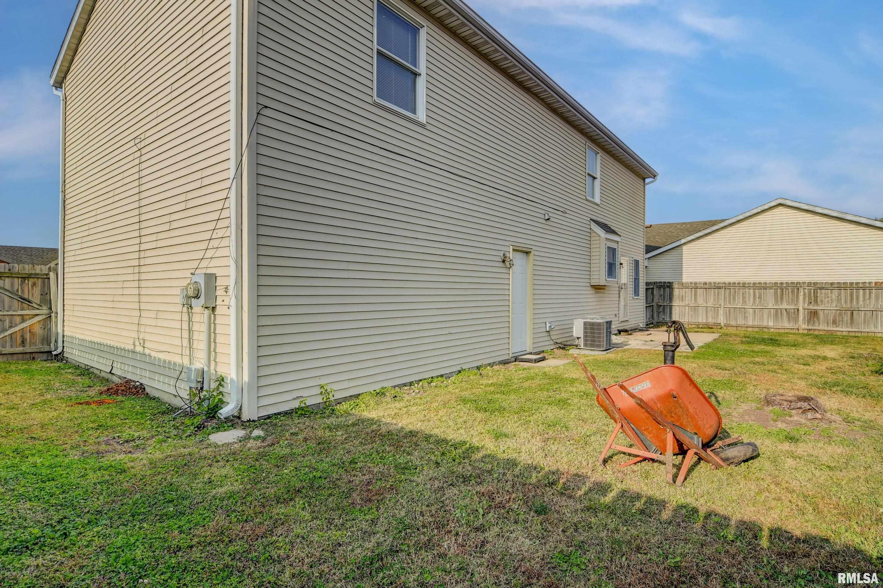 4616 Lily Lane Springfield, IL 62703 - Photo 19 of 21 Gallery Image 19