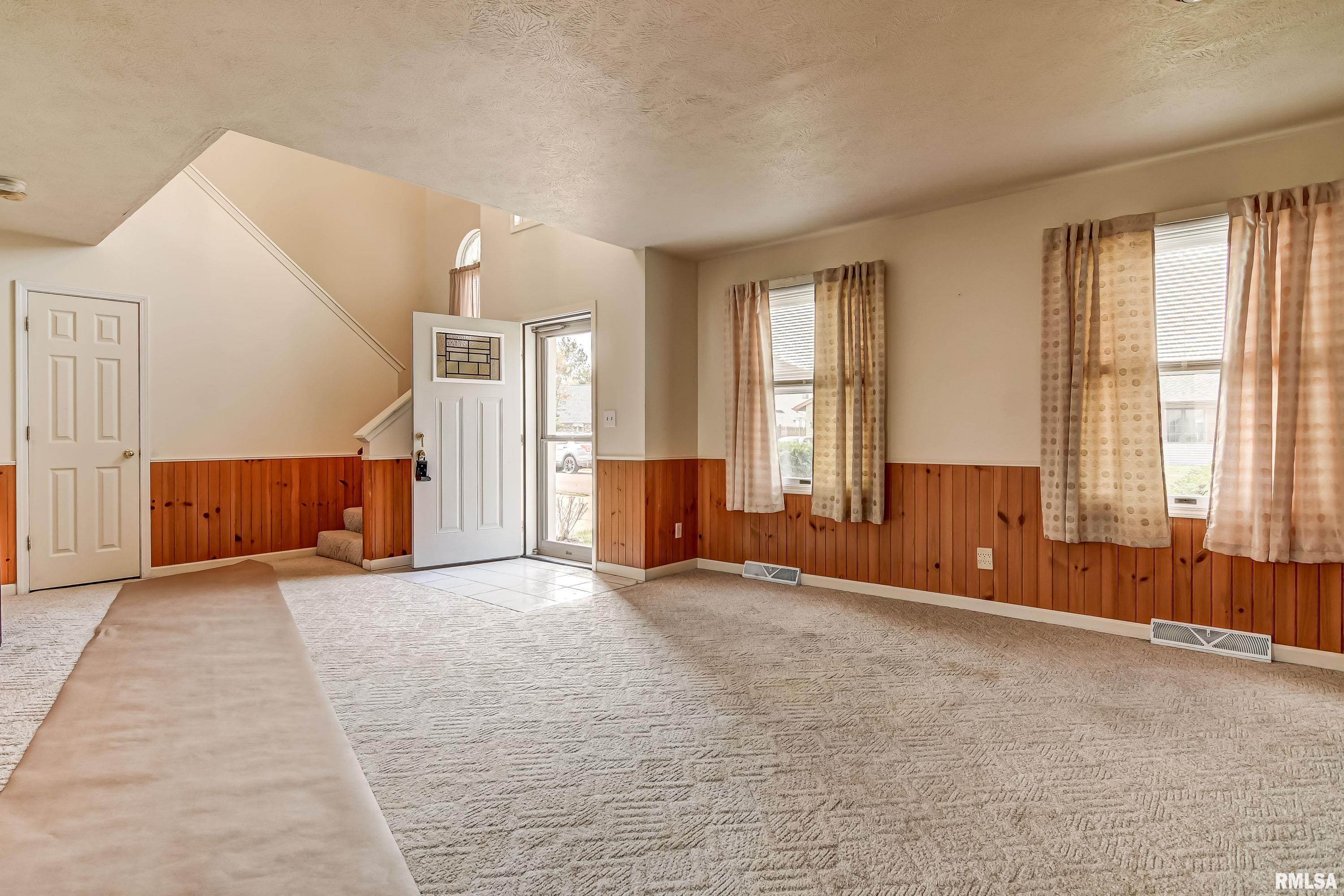 4616 Lily Lane Springfield, IL 62703 - Photo 5 of 21 Gallery Image 5