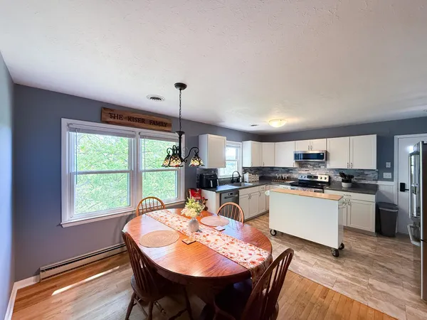 $305,000 | 553 Hilltop Drive, Staunton, VA 24401