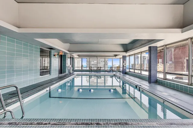 $250,000 | 201 East Chestnut Street, Unit 19F, Chicago, IL 60611