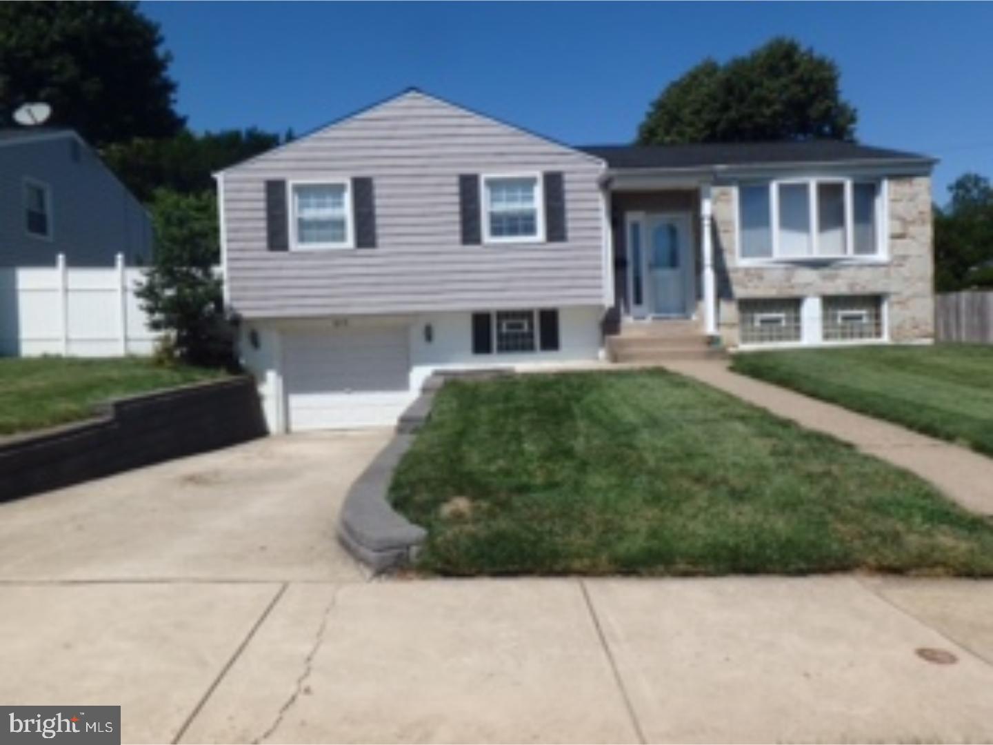 815 Densmore Road Philadelphia, PA 19116 - Photo 2 of 25 Gallery Image 2