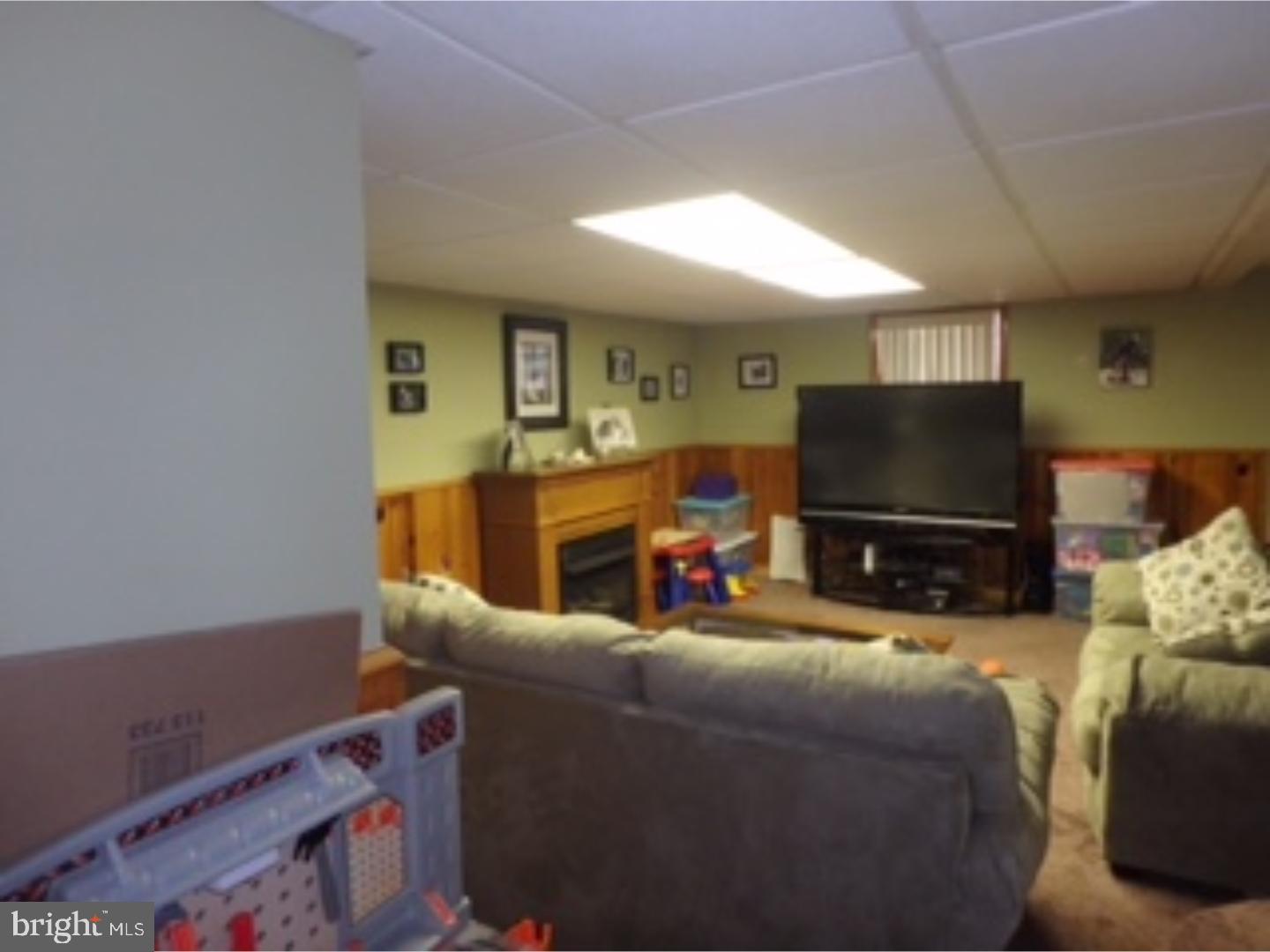 815 Densmore Road Philadelphia, PA 19116 - Photo 20 of 25 Gallery Image 20