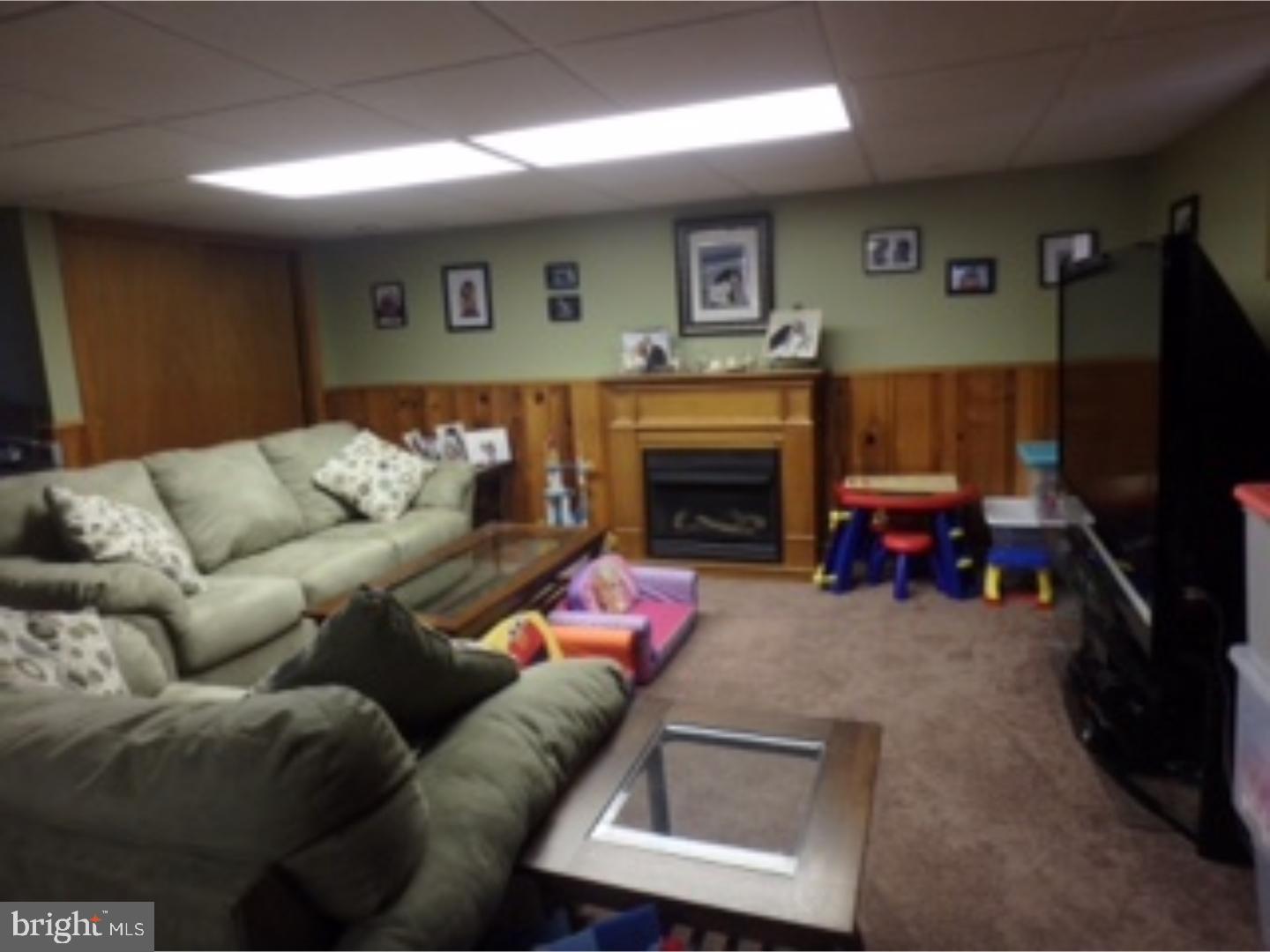 815 Densmore Road Philadelphia, PA 19116 - Photo 21 of 25 Gallery Image 21