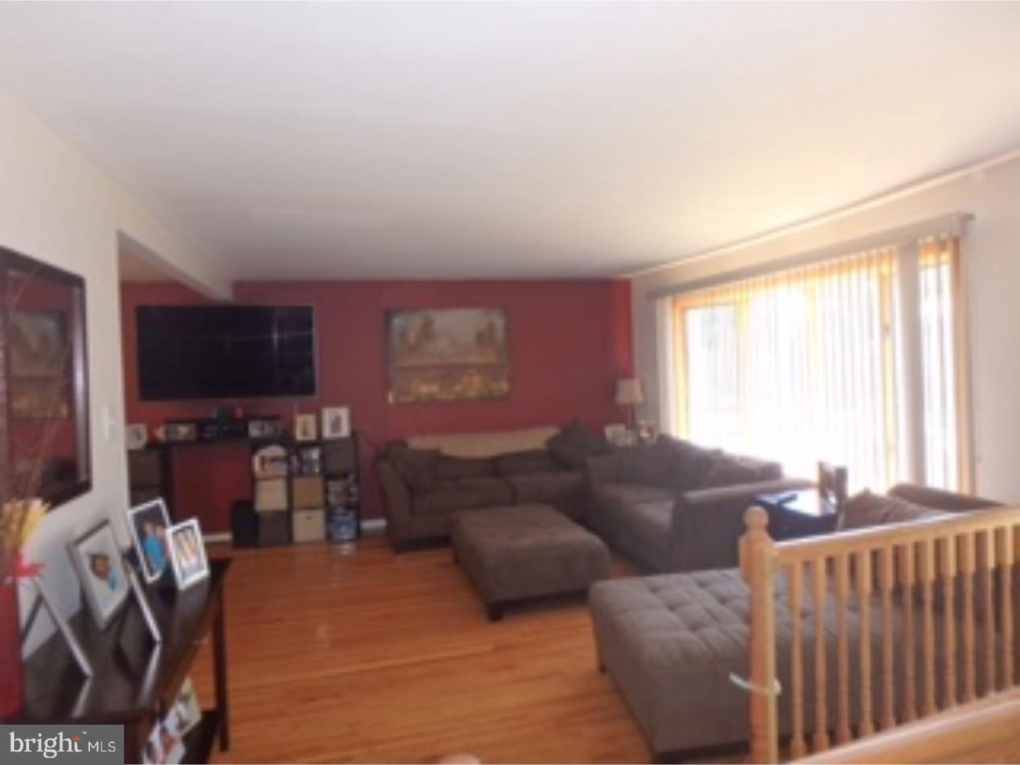 815 Densmore Road Philadelphia, PA 19116 - Photo 5 of 25 Gallery Image 5