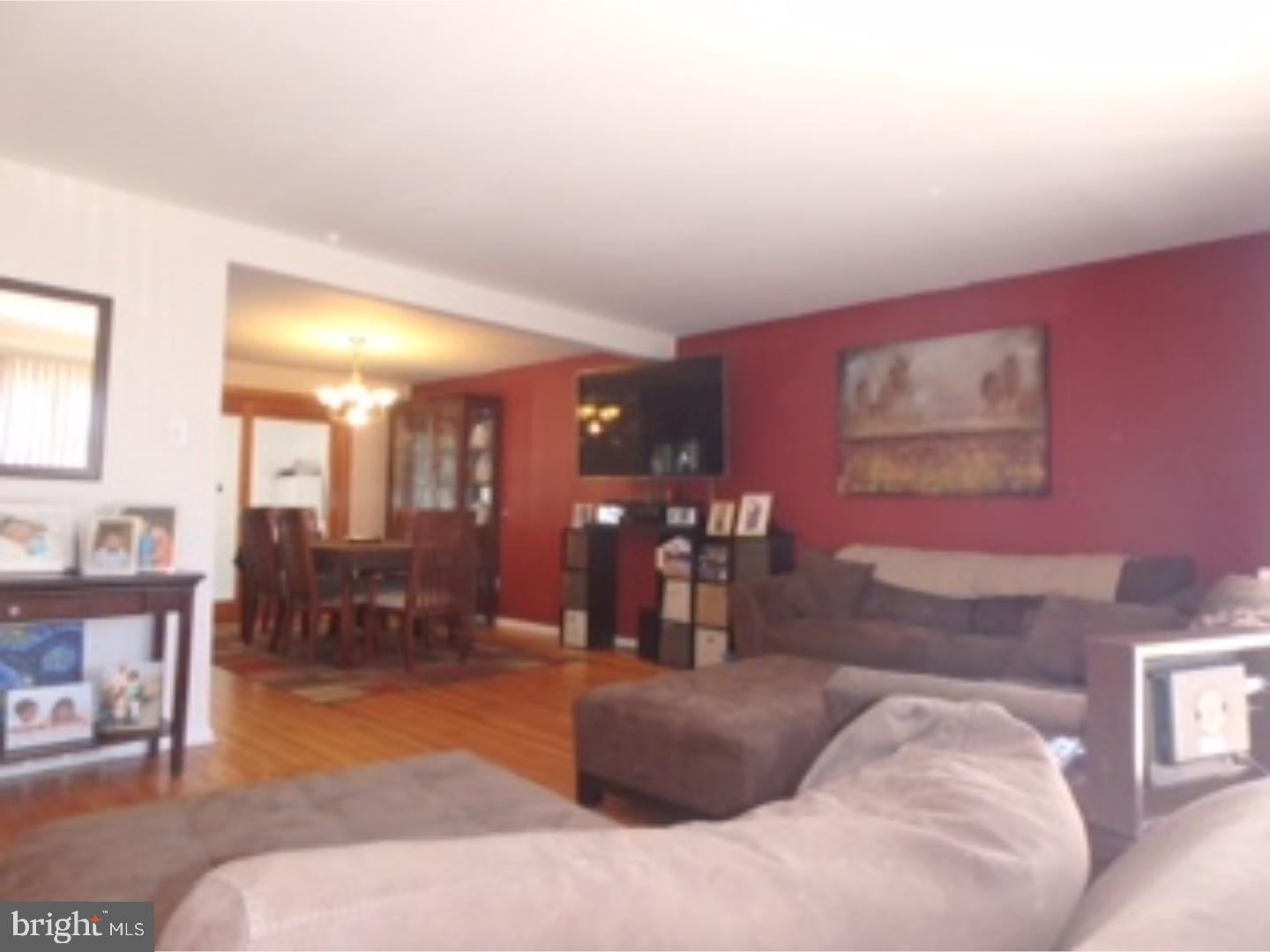 815 Densmore Road Philadelphia, PA 19116 - Photo 8 of 25 Gallery Image 8