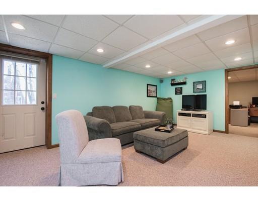 7 Sandra Pond Road Westborough, MA 01581 - Photo 13 of 14 Gallery Image 13