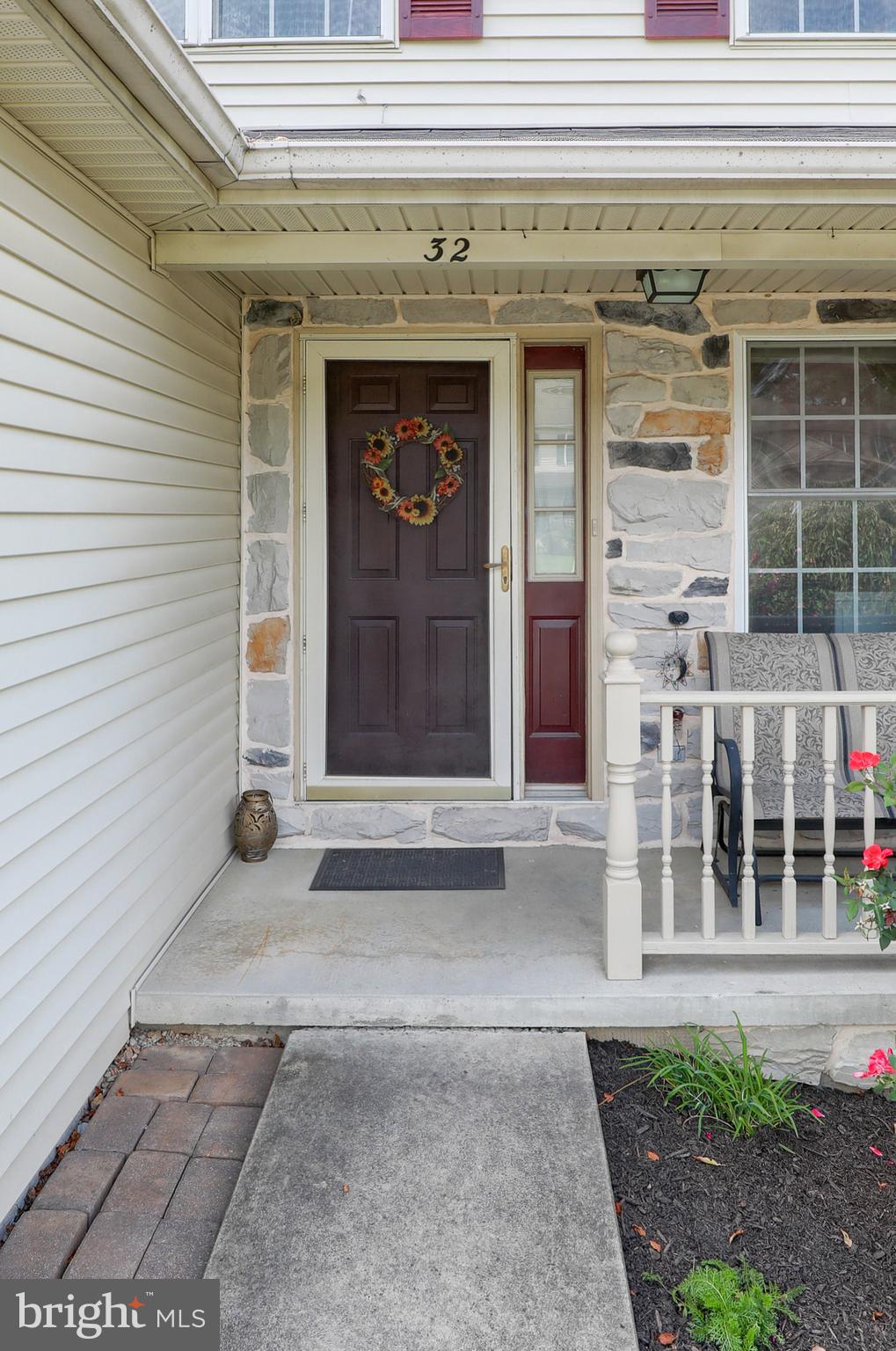 32 Heron Road Lititz, PA 17543 - Photo 3 of 28
