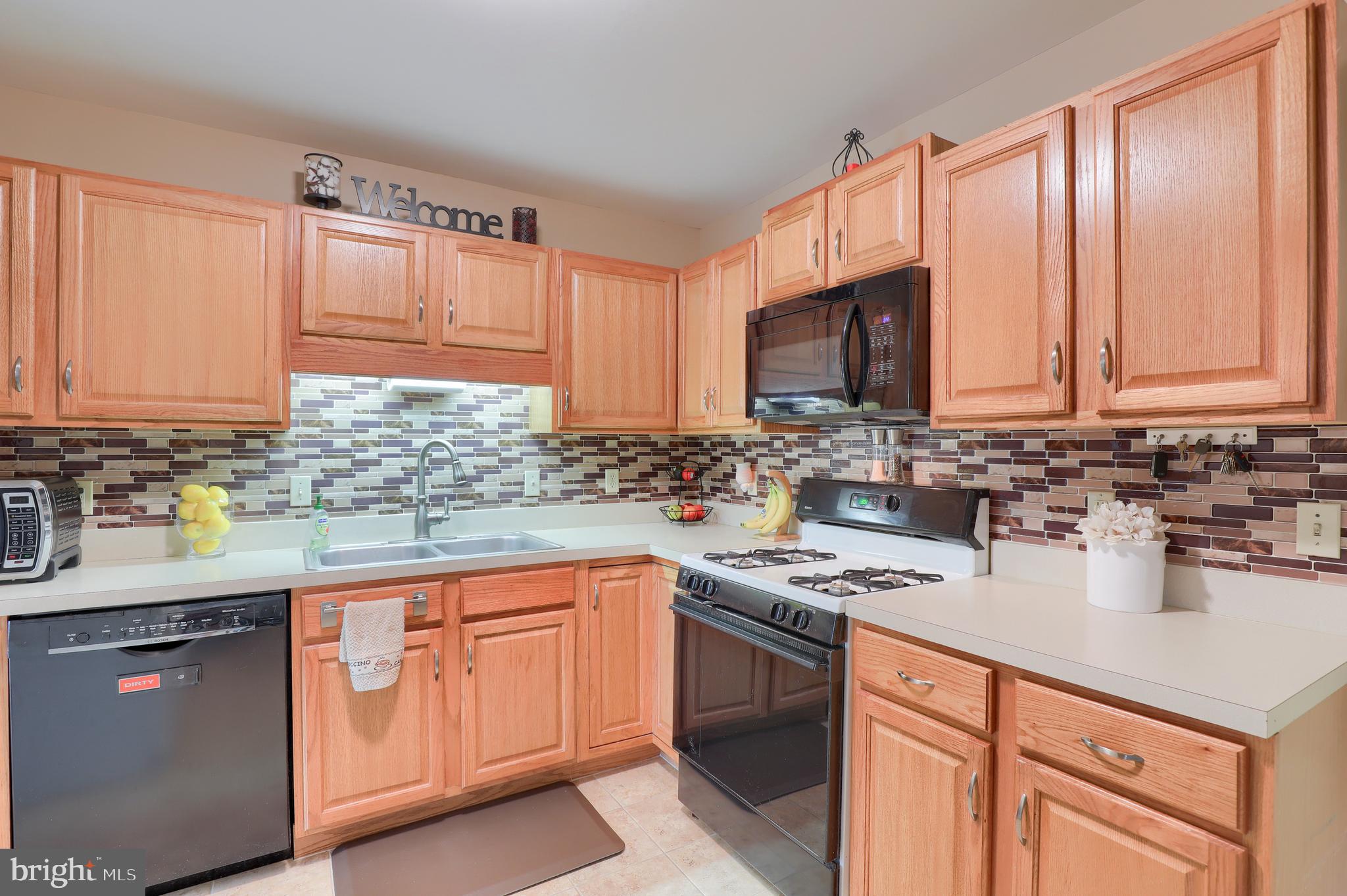 32 Heron Road Lititz, PA 17543 - Photo 5 of 28