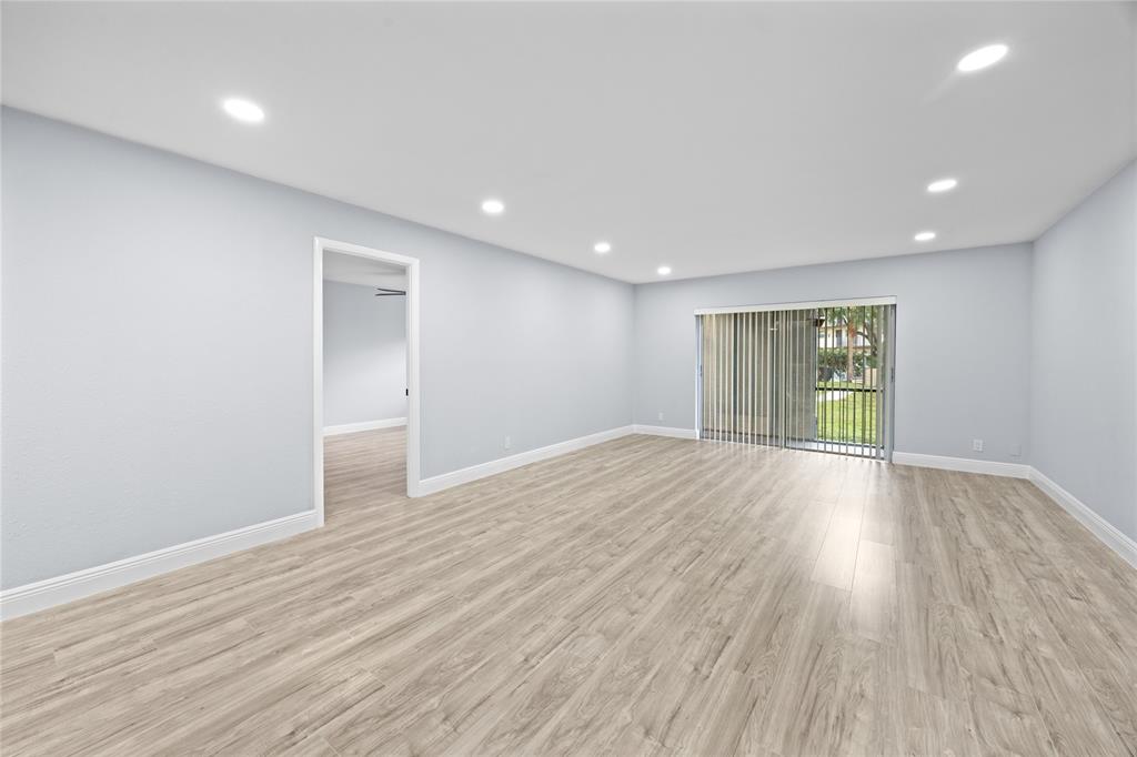 6061 North Falls Cir Drive, Unit 109 Lauderhill, FL 33319 - Photo 24 of 47